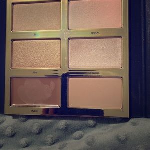 Tarte ProGlow bronzer/highlight palette.